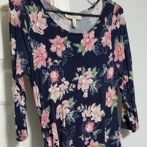 Jessica Simpson Maternity Shirt